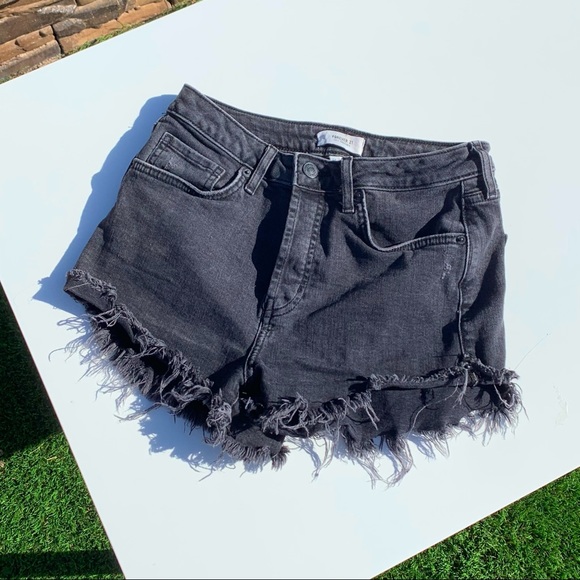 FOREVER 21 BLACK HIGH WAISTED SHORTS - Picture 1 of 1